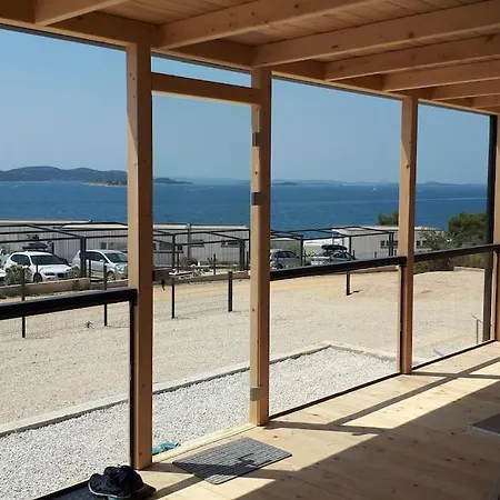 Mobilehome In With Wonderful Seaview *
